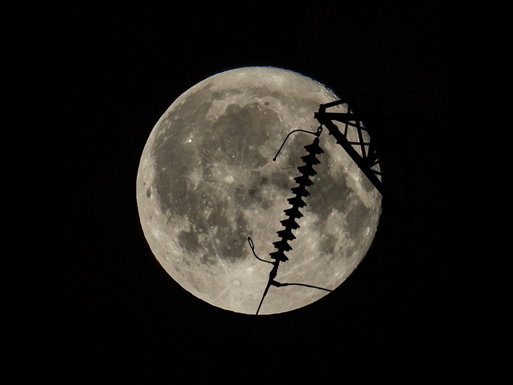Wired to the Moon